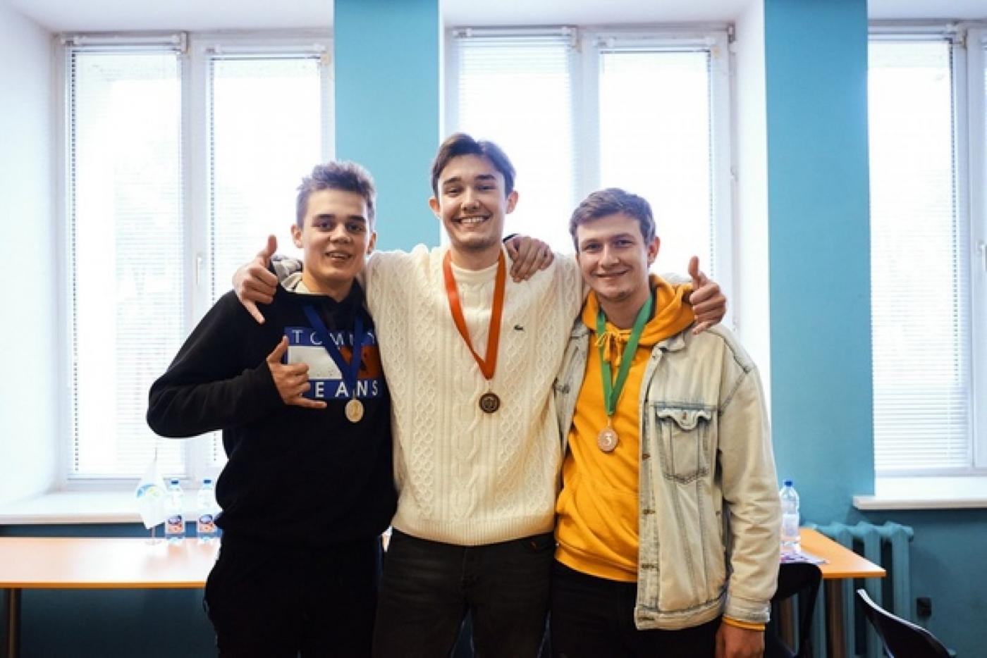 Турнир по FIFA 20